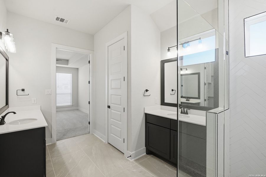 Furnished interior view inside a new home in Sienna Lakes, San Antonio (Image 14).