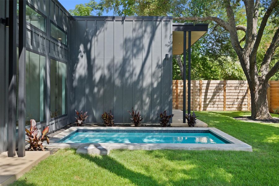Exterior details and patio area of a home in , Austin (Image 22).