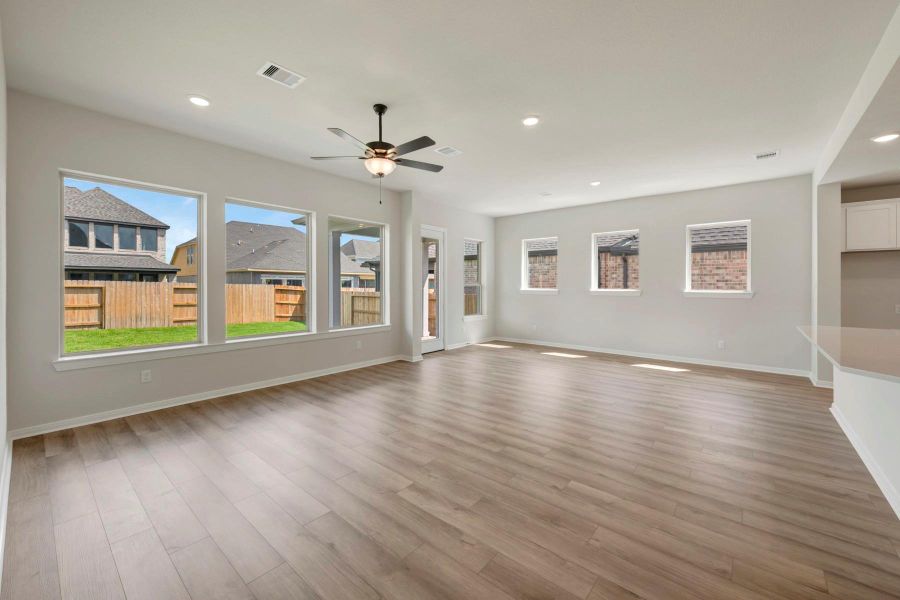 Spacious, unfurnished interior of a new home in Escondido - Retreat Collection, Magnolia (Image 22).