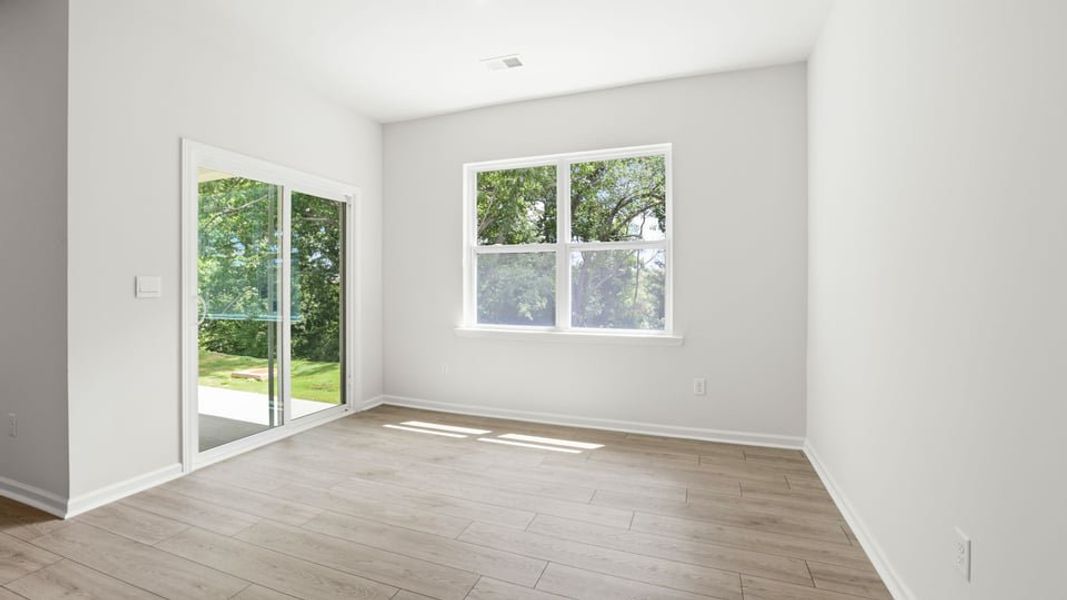Spacious, unfurnished interior of a new home in Sherwood Gardens, Landrum (Image 29).