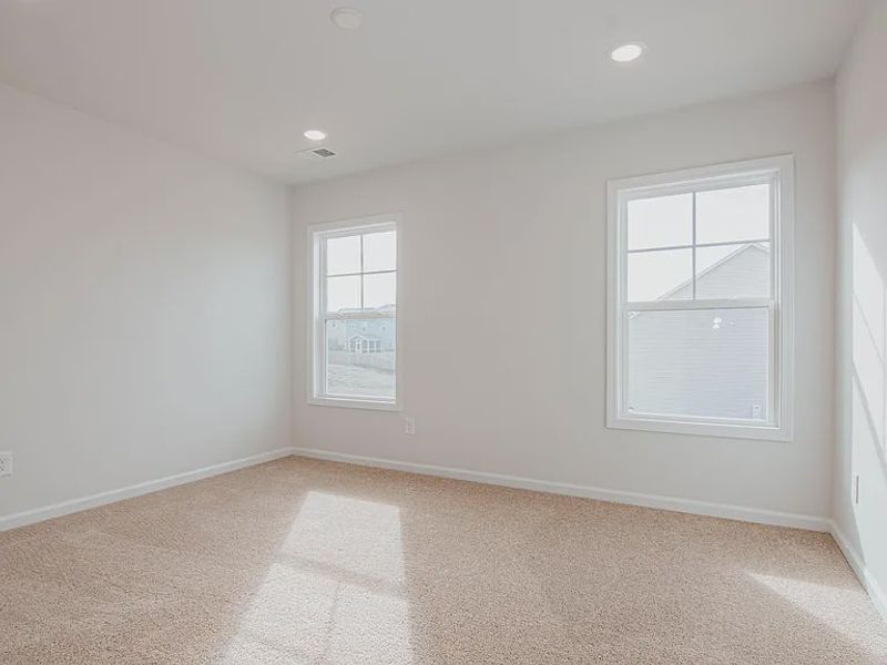 Spacious, unfurnished interior of a new home in Portrait Hills, Aiken (Image 8).