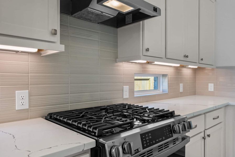 Close-up of interior finishes inside a home in Attwater, Waller (Image 13).