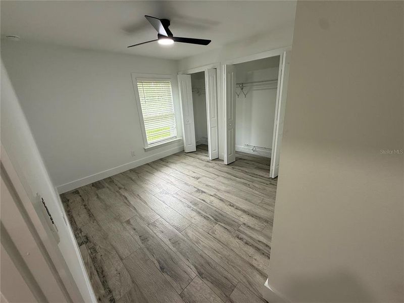 Spacious, unfurnished interior of a new home in , Port Charlotte (Image 13).