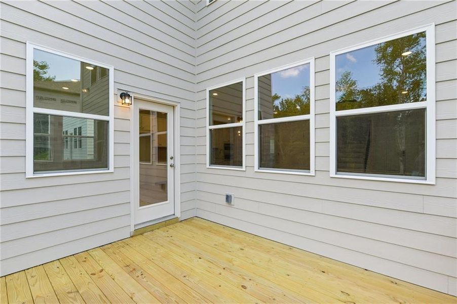 Exterior details and patio area of a home in Bailey Fence, Dacula (Image 29).