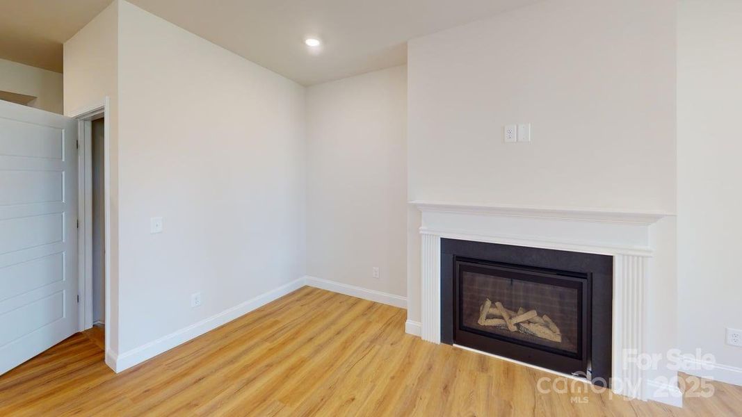 Spacious, unfurnished interior of a new home in , Cramerton (Image 24). Spacious, unfurnished interior of a new home in , Cramerton (Image 24).