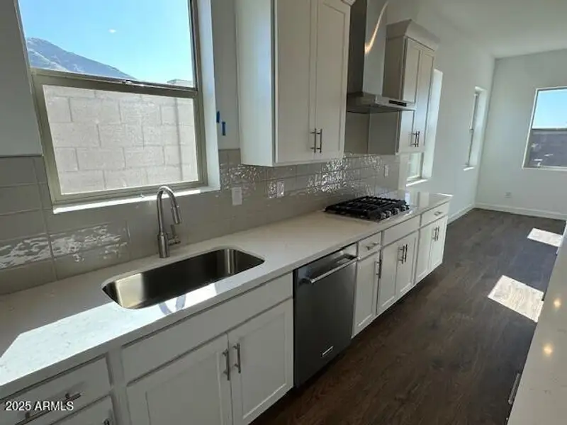 Sanc Lot 01 - Kitchen 4 Sanc Lot 01 - Kitchen 4