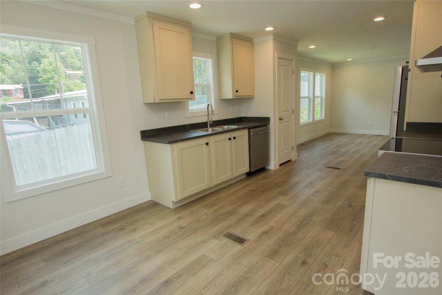 Image 25 of a home in .