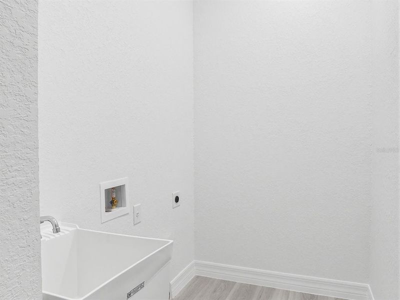 Image 32 of a home in . Image 32 of a home in .