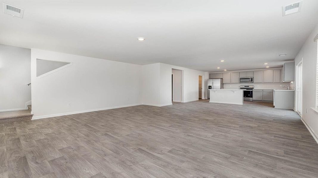 Spacious, unfurnished interior of a new home in The Ranch, Holly Hill (Image 23).