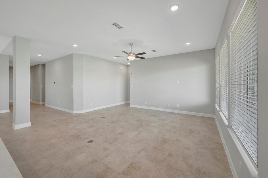 Spacious, unfurnished interior of a new home in Meridiana 55' Homesites, Manvel (Image 24).