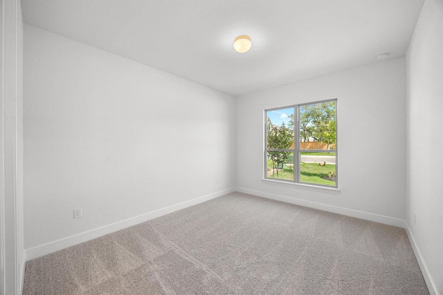 Spacious, unfurnished interior of a new home in Parmer Ranch, Georgetown (Image 17).