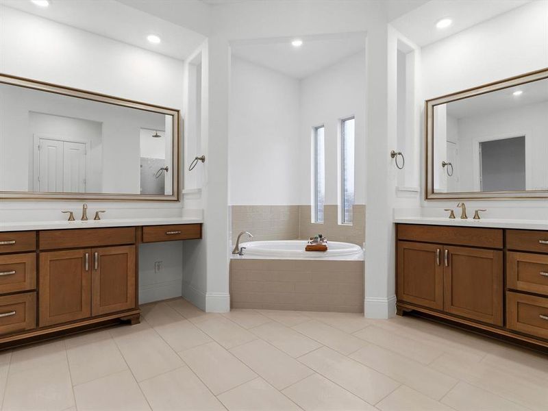 Furnished interior view inside a new home in Gean Estates, Keller (Image 20).