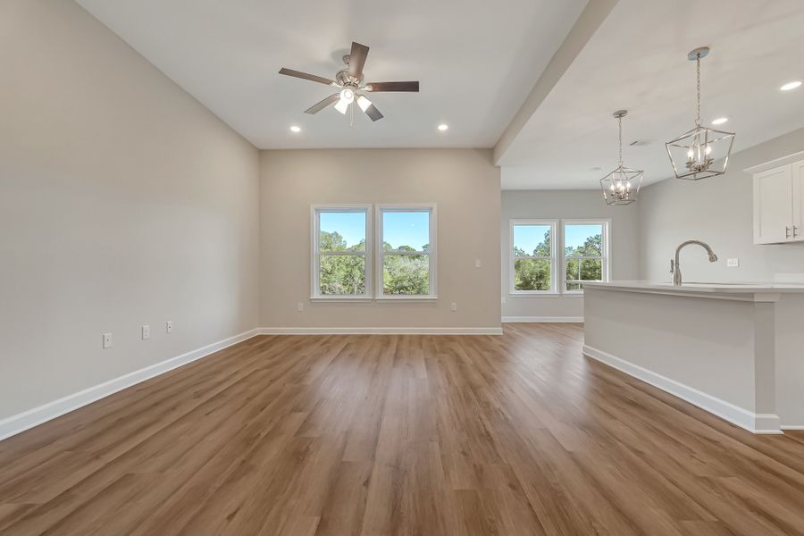 Spacious, unfurnished interior of a new home in Blossom Grove, Crestview (Image 22).