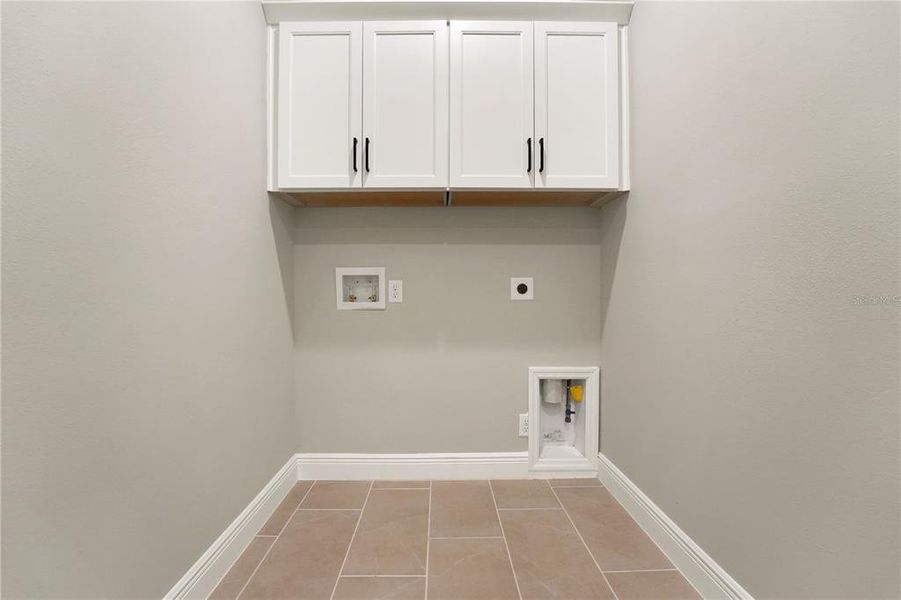 Spacious, unfurnished interior of a new home in Palms at Windermere, Windermere (Image 55). Spacious, unfurnished interior of a new home in Palms at Windermere, Windermere (Image 55).