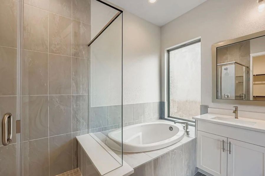 Furnished interior view inside a new home in 6 Creeks, Kyle (Image 5).