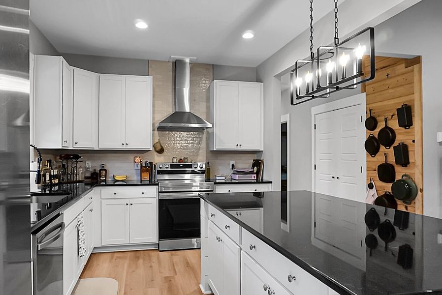 Furnished interior view inside a new home in , Walterboro (Image 11).