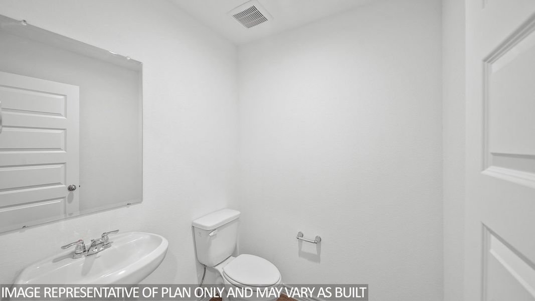 Representative furnished interior of a home built from the Harris by D.R. Horton in Holly Trails, Sour Lake (Image 10).