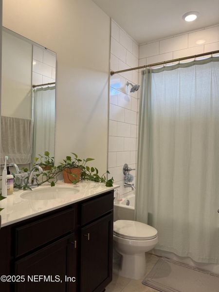 Furnished interior view inside a new home in , Jacksonville (Image 33).