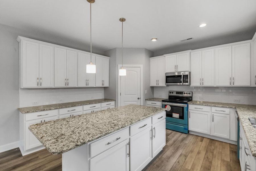 Representative furnished interior of a home built from the Drayton by Caviness & Cates Communities in Maggie Way, Wendell (Image 33).