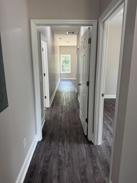 Spacious, unfurnished interior of a new home in , Walterboro (Image 21).