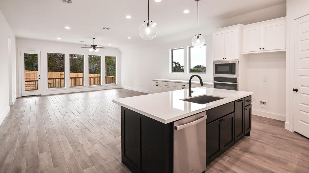 Furnished interior view inside a new home in La Cima 50', San Marcos (Image 9).