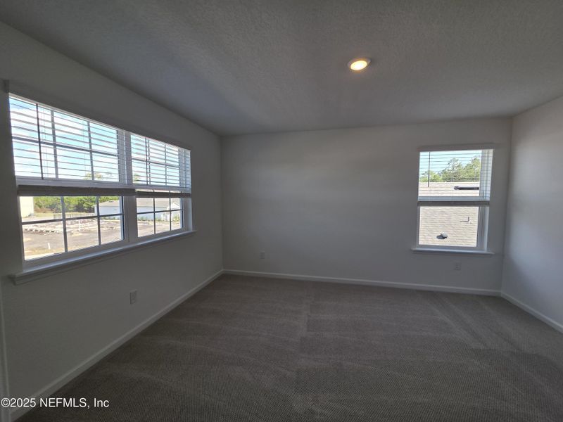 Spacious, unfurnished interior of a new home in Hyland Trail, Green Cove Springs (Image 60).
