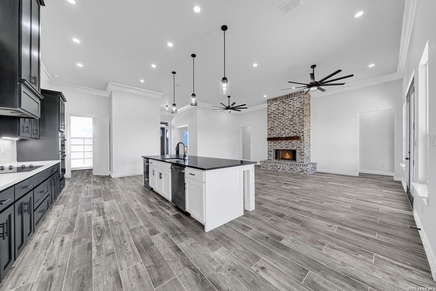 Furnished interior view inside a new home in , La Vernia (Image 11).