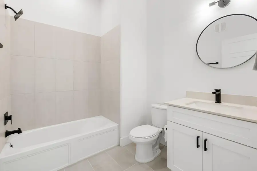 Guest/second bathroom