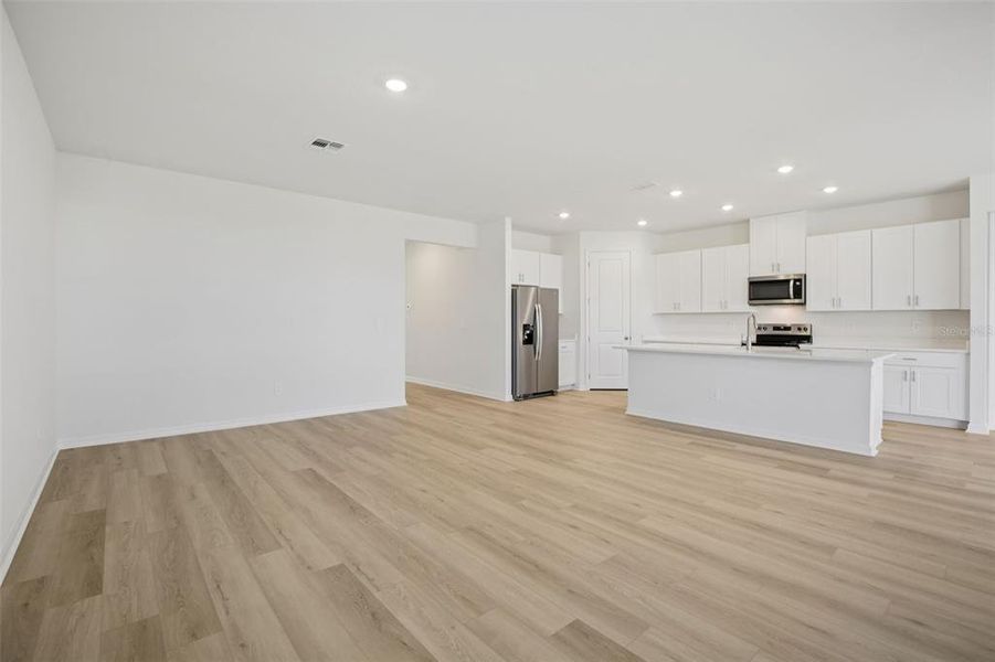 Spacious, unfurnished interior of a new home in Coasterra - Reserve Series, Palmetto (Image 17). Spacious, unfurnished interior of a new home in Coasterra - Reserve Series, Palmetto (Image 17).