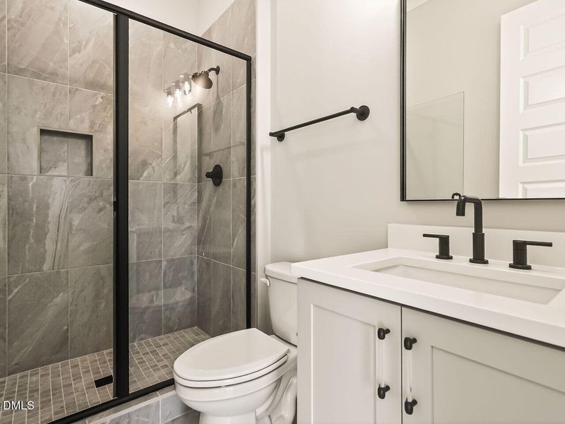 021-1280x960-bathroom