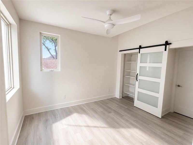 Spacious, unfurnished interior of a new home in , Atlanta (Image 24).