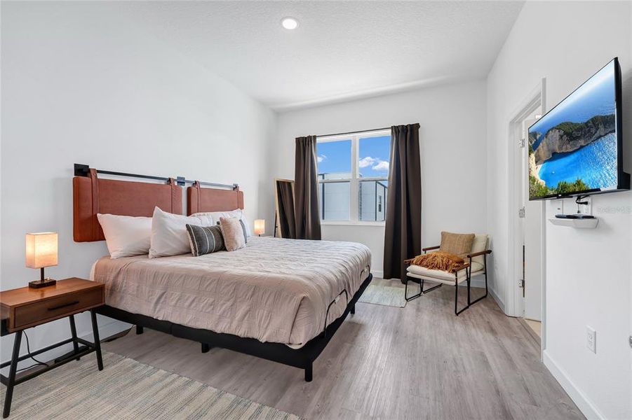Furnished interior view inside a new home in , Davenport (Image 35).