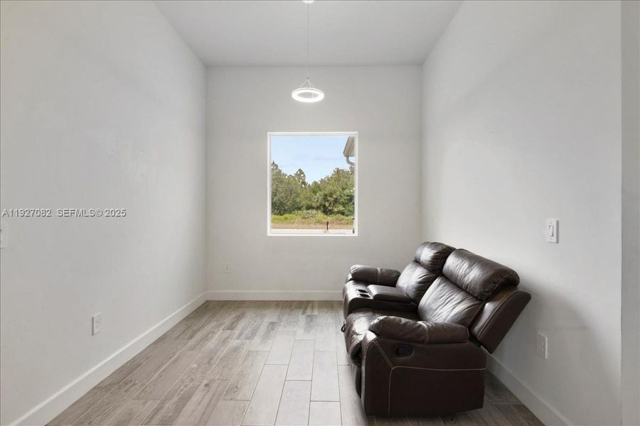 Spacious, unfurnished interior of a new home in , Lehigh Acres (Image 22).