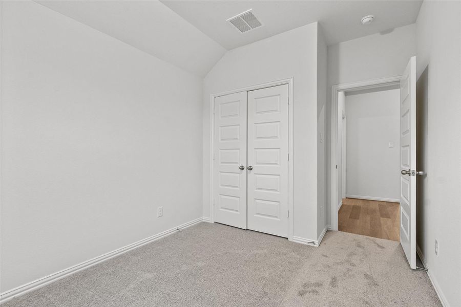 Spacious, unfurnished interior of a new home in River Ranch, Dayton (Image 27).