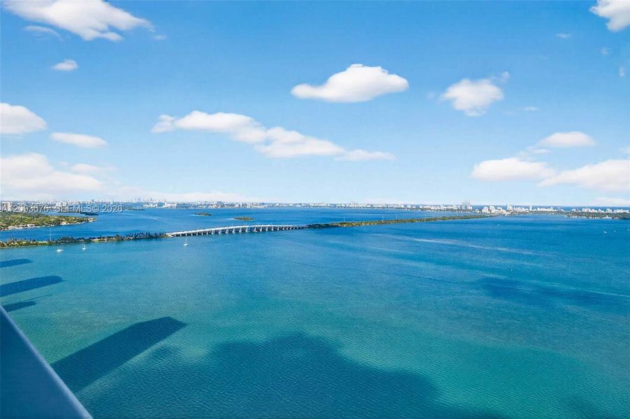 Natural landscape and outdoor views near Aria Reserve in Miami (Image 70).