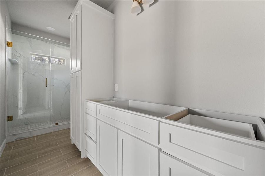 Image 33 of a home in .