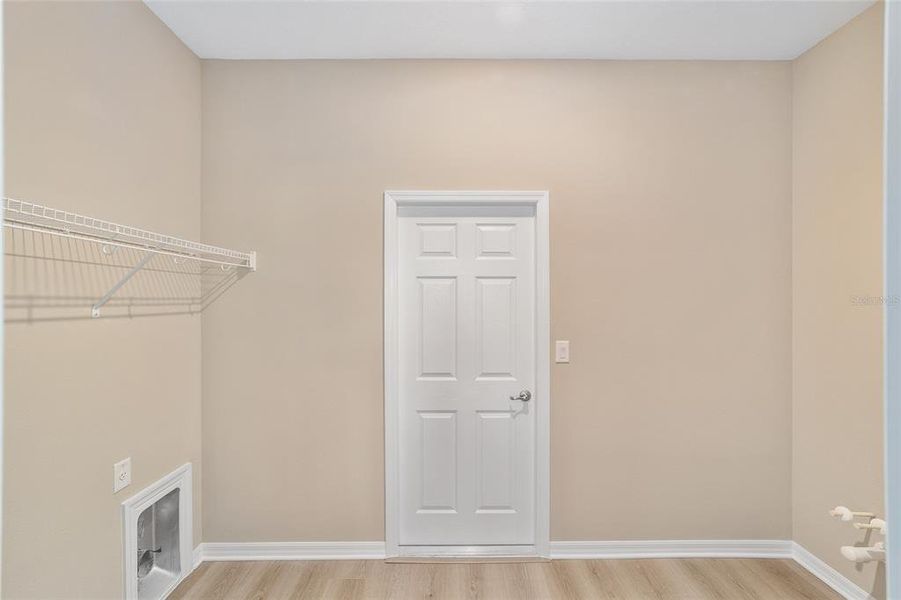 Spacious, unfurnished interior of a new home in , Ocala (Image 30).