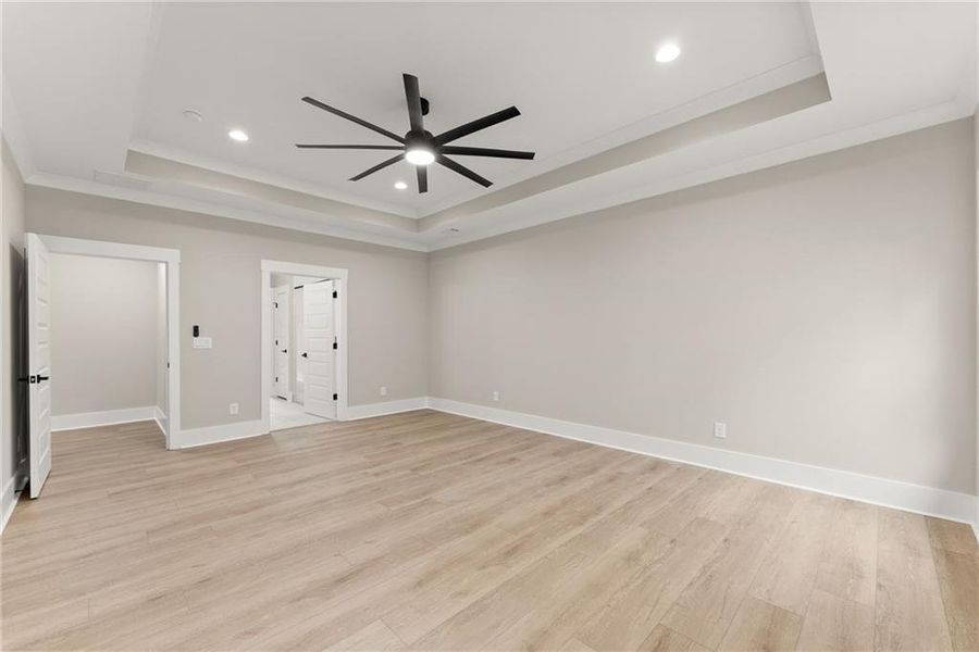 Spacious, unfurnished interior of a new home in , Clarkesville (Image 18).