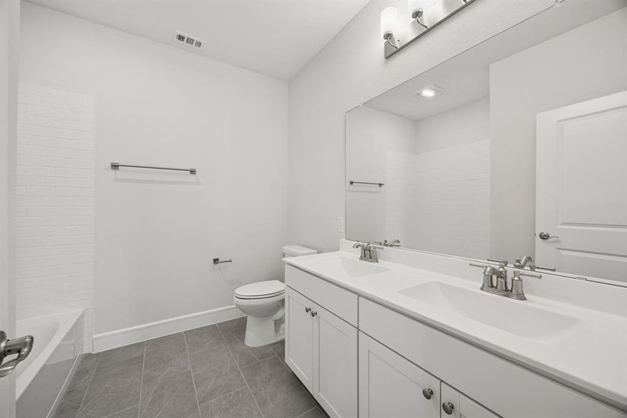 Furnished interior view inside a new home in Lincoln Pointe, Van Alstyne (Image 17). Furnished interior view inside a new home in Lincoln Pointe, Van Alstyne (Image 17).