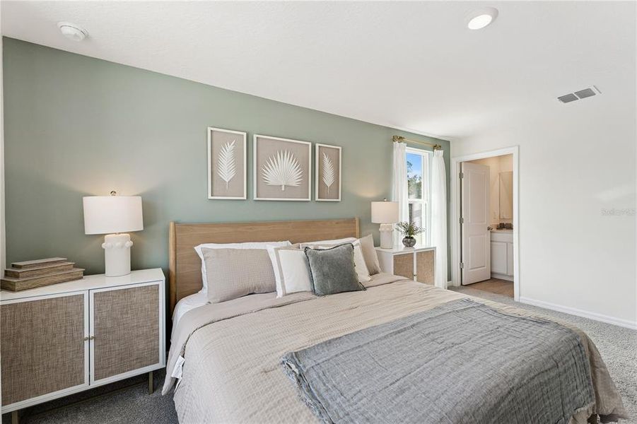 Furnished interior view inside a new home in Sandalwood, New Smyrna Beach (Image 20).