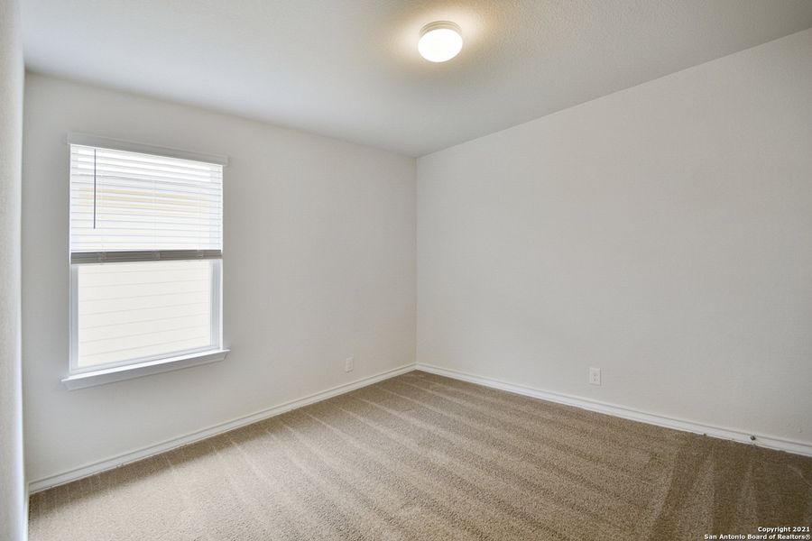 Spacious, unfurnished interior of a new home in The Canyons at Amhurst, San Antonio (Image 9). Spacious, unfurnished interior of a new home in The Canyons at Amhurst, San Antonio (Image 9).