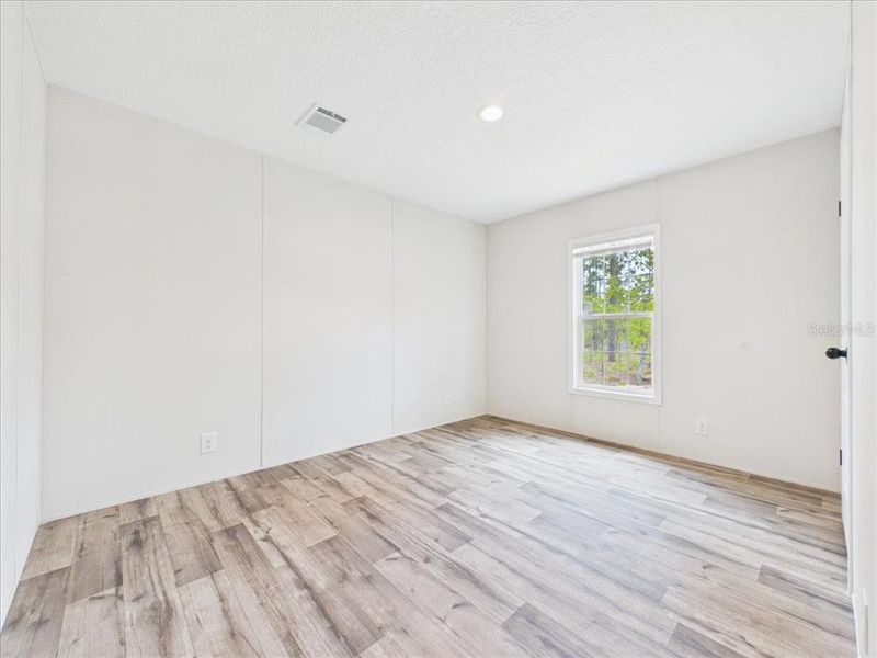 Spacious, unfurnished interior of a new home in , Hawthorne (Image 27).