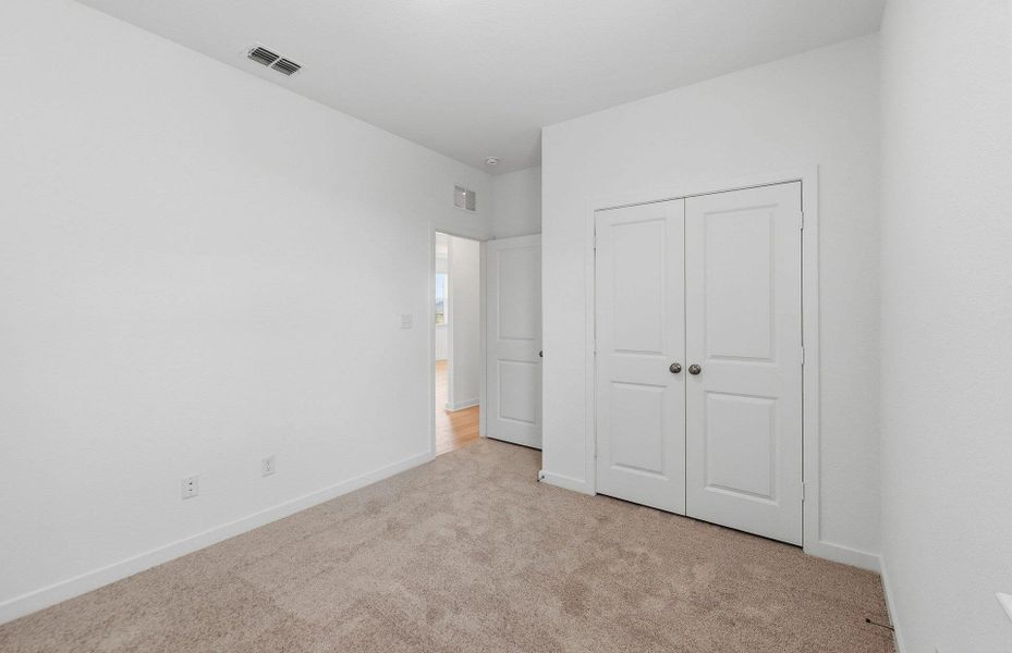 Spacious, unfurnished interior of a new home in Sunfield, Buda (Image 23). Spacious, unfurnished interior of a new home in Sunfield, Buda (Image 23).