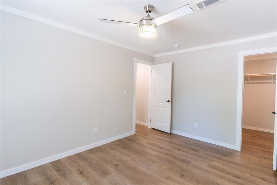 Spacious, unfurnished interior of a new home in , Gun Barrel City (Image 13).