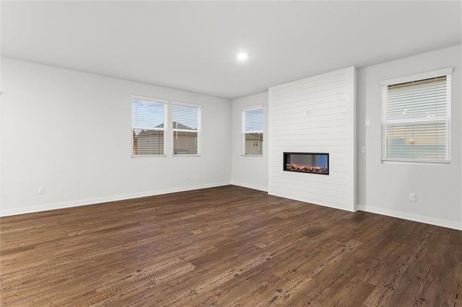 Spacious, unfurnished interior of a new home in , Grayson (Image 32).