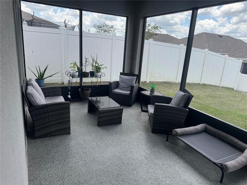 Exterior details and patio area of a home in , Mascotte (Image 13).