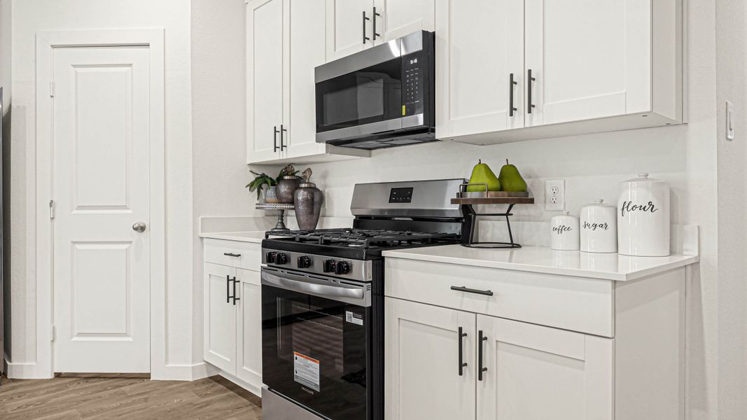 Furnished interior view inside a new home in Holly Ridge, Rosenberg (Image 12).