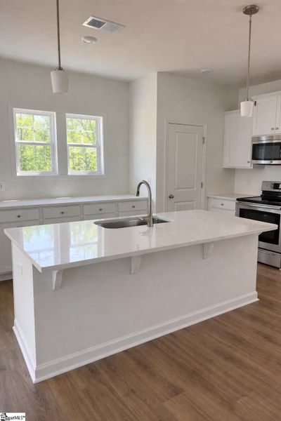 Furnished interior view inside a new home in Hazelwood, Boiling Springs (Image 4).