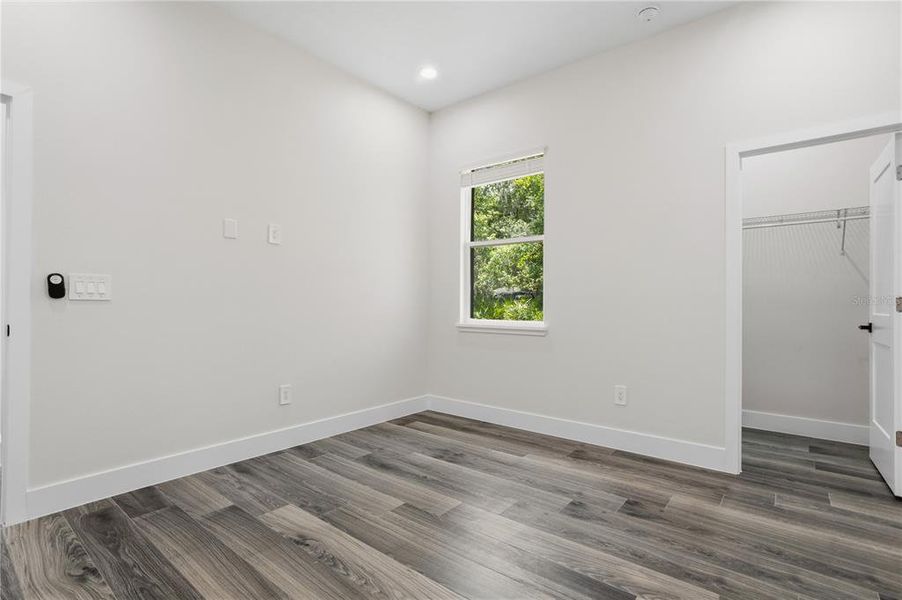 Spacious, unfurnished interior of a new home in , Eustis (Image 34).