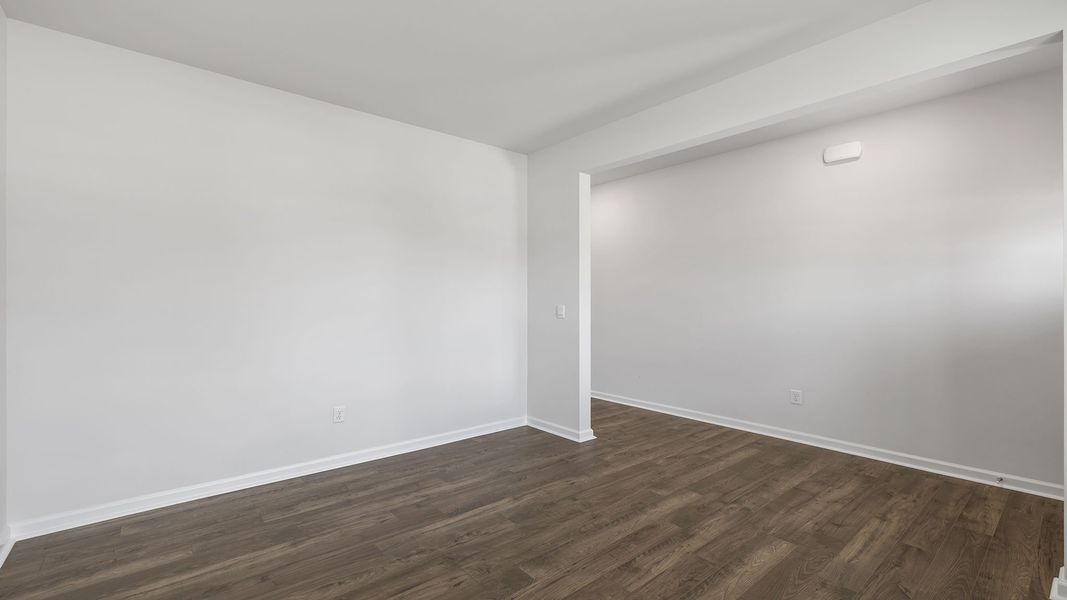 Spacious, unfurnished interior of a new home in Durbin Meadows Traditions, Fountain Inn (Image 13).